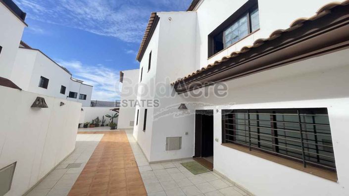 Image No.14-3 Bed House for sale