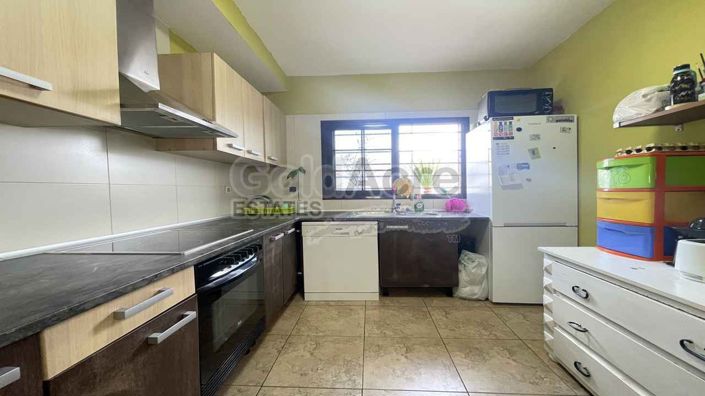 Image No.20-3 Bed House for sale