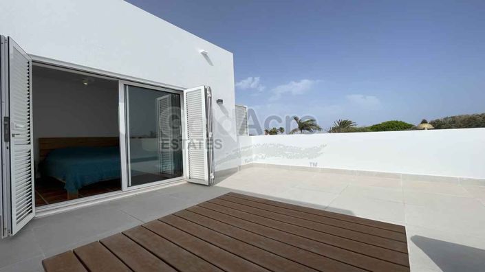 Image No.32-2 Bed Villa for sale