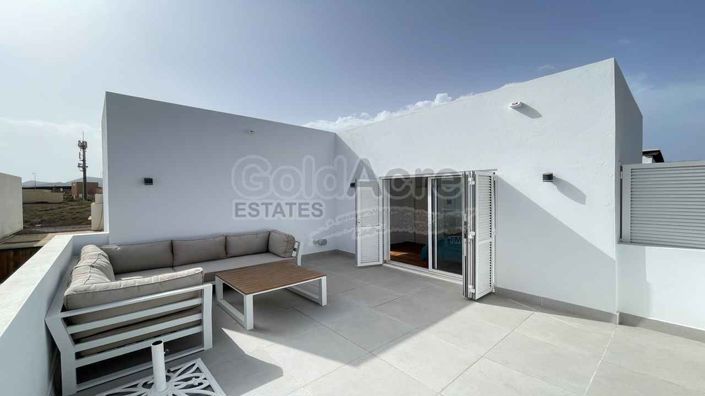 Image No.33-2 Bed Villa for sale