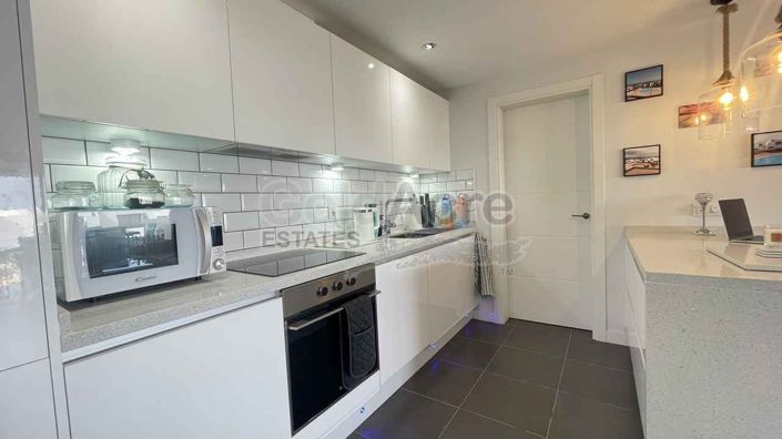 Image No.16-2 Bed Apartment for sale