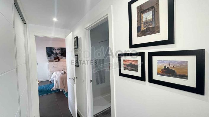 Image No.28-2 Bed Apartment for sale