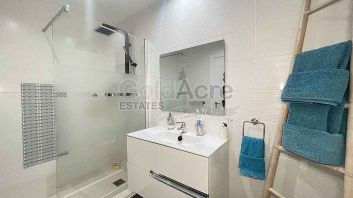 Image No.30-2 Bed Apartment for sale