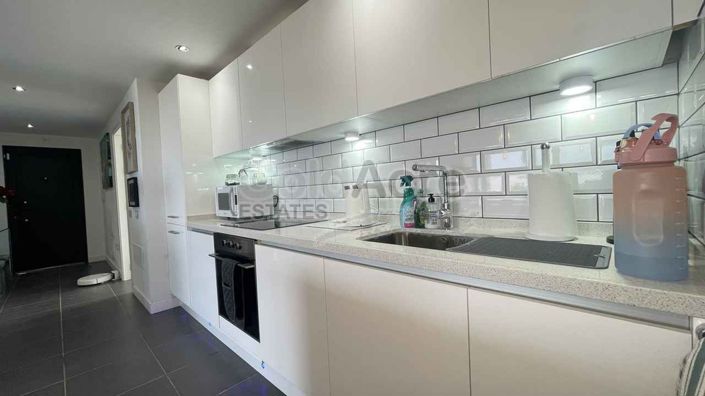 Image No.42-2 Bed Apartment for sale