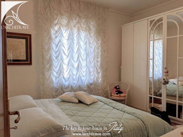 Image No.19-8 Bed House for sale