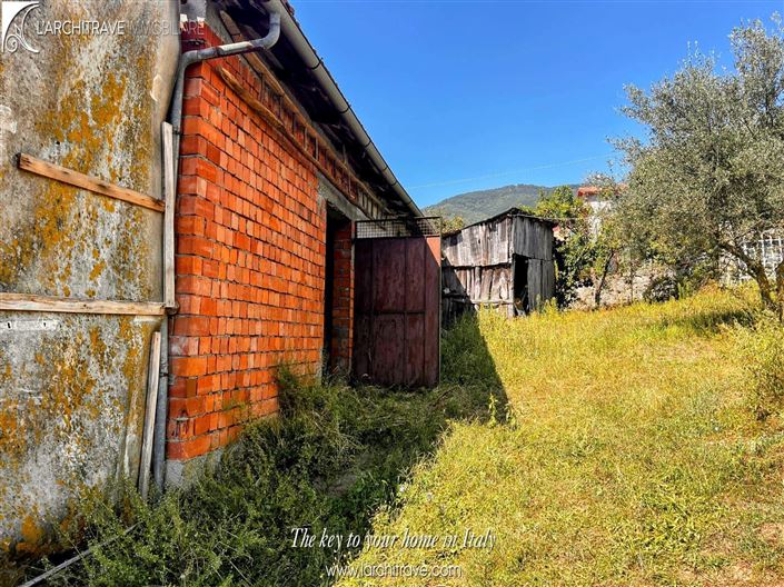 Image No.14-Villa de 5 chambres à vendre à Casola in Lunigiana