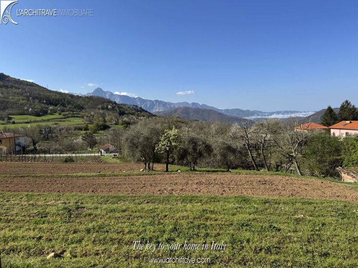 Image No.15-Villa de 5 chambres à vendre à Casola in Lunigiana