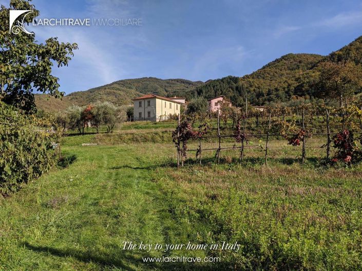 Image No.21-Villa de 5 chambres à vendre à Casola in Lunigiana