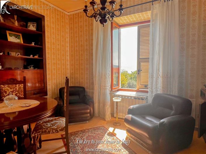 Image No.5-Villa de 5 chambres à vendre à Casola in Lunigiana