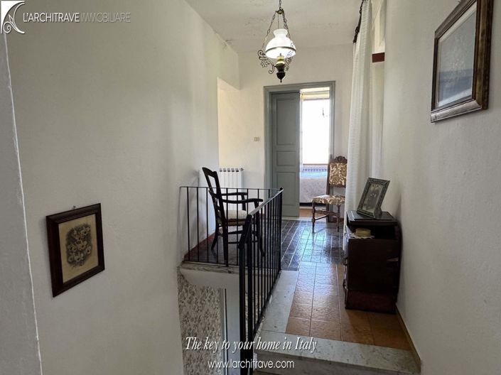 Image No.6-Villa de 5 chambres à vendre à Casola in Lunigiana