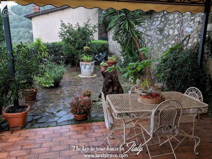 Image No.1-Villa de 2 chambres à vendre à Camaiore