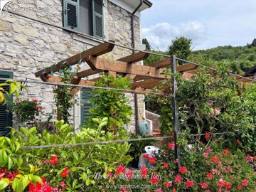 ef2ab735-0de3-0fd0-8baa-190a9a20ea13