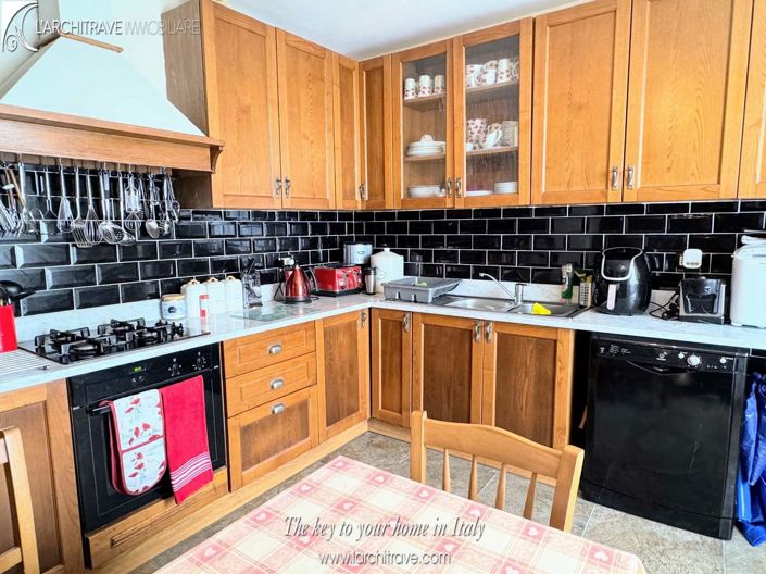 Image No.5-2 Bed Villa for sale