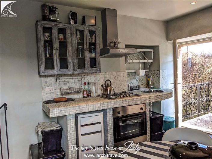 Image No.5-2 Bed House for sale