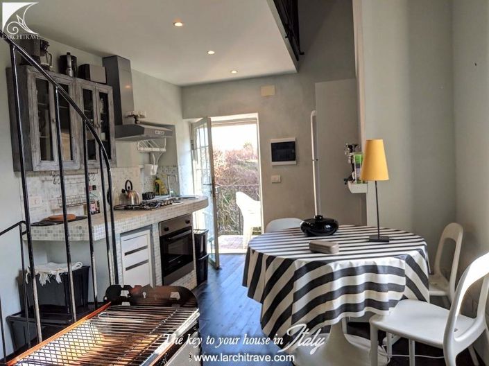 Image No.8-2 Bed House for sale