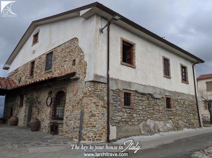 Image No.29-4 Bed Villa for sale