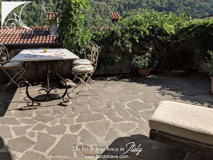 Image No.11-1 Bed House for sale