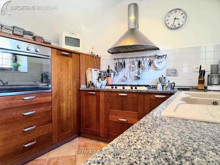 Image No.6-Maison de 4 chambres à vendre à Fivizzano