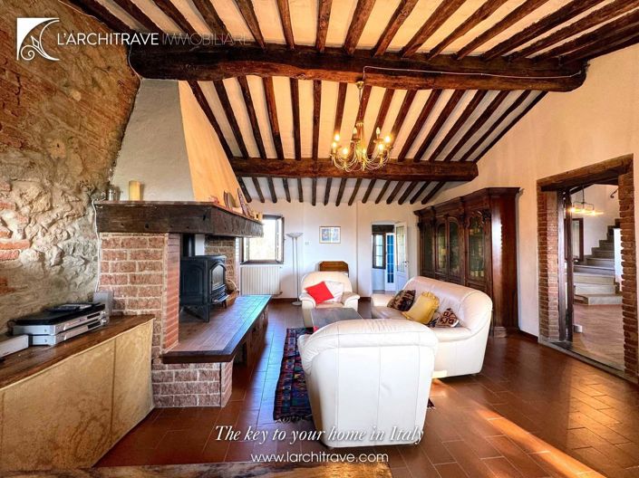 Image No.2-4 Bed House for sale