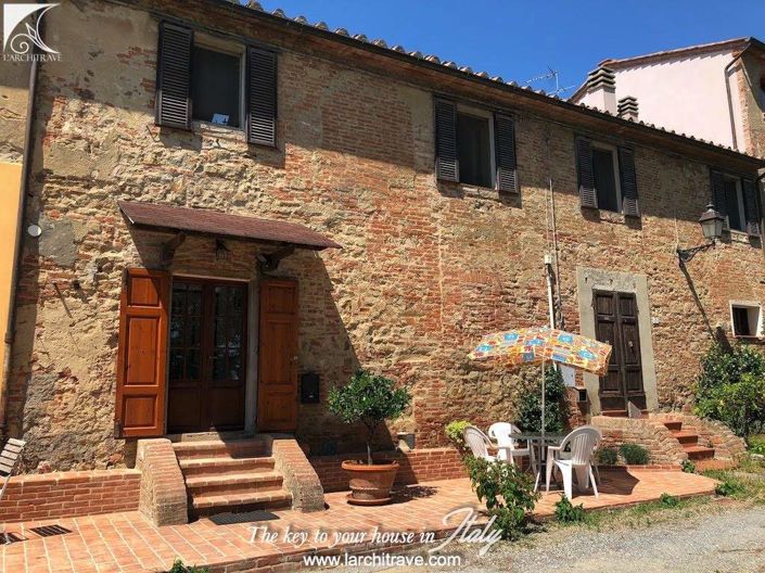 Image No.20-4 Bed House for sale