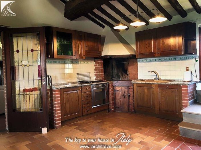 Image No.6-4 Bed House for sale