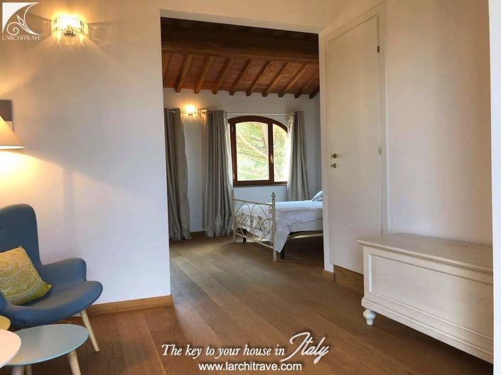 Image No.8-4 Bed House for sale