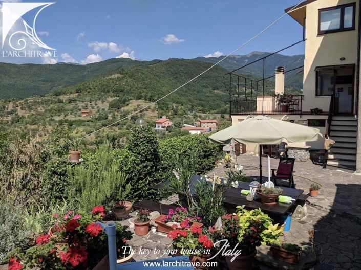 Image No.18-2 Bed House for sale