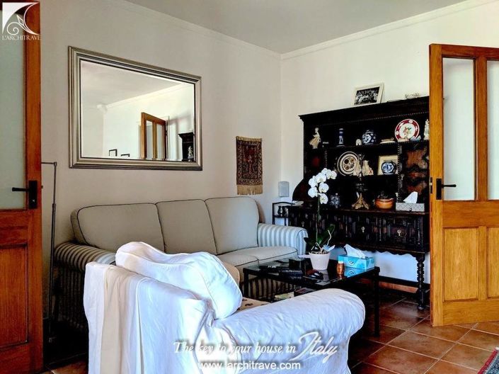 Image No.6-2 Bed House for sale