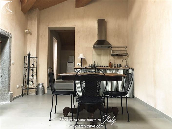 Image No.11-8 Bed Villa for sale