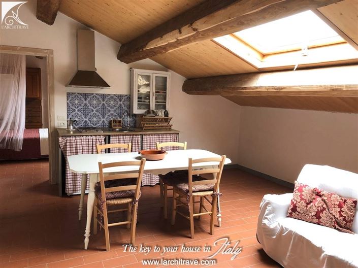 Image No.12-8 Bed Villa for sale