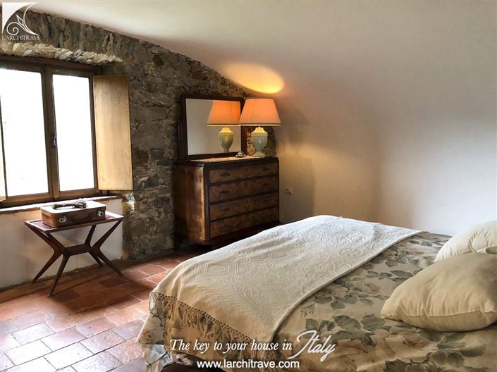 Image No.14-8 Bed Villa for sale