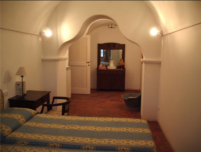 Image No.17-8 Bed Villa for sale