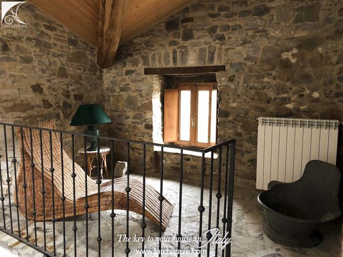 Image No.19-8 Bed Villa for sale