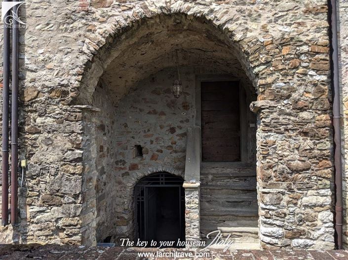 Image No.23-8 Bed Villa for sale