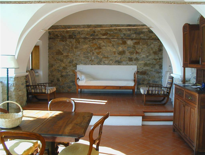 Image No.6-8 Bed Villa for sale