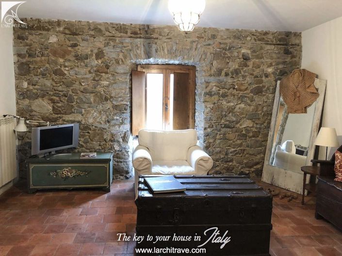 Image No.8-Villa de 8 chambres à vendre à Pontremoli