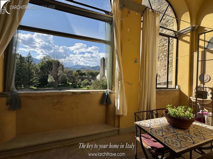 Image No.4-4 Bed House for sale