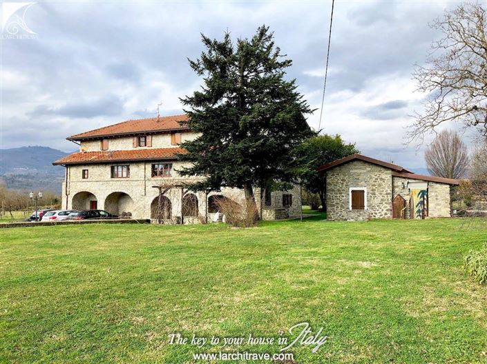 Image No.1-Villa de 7 chambres à vendre à Filattiera