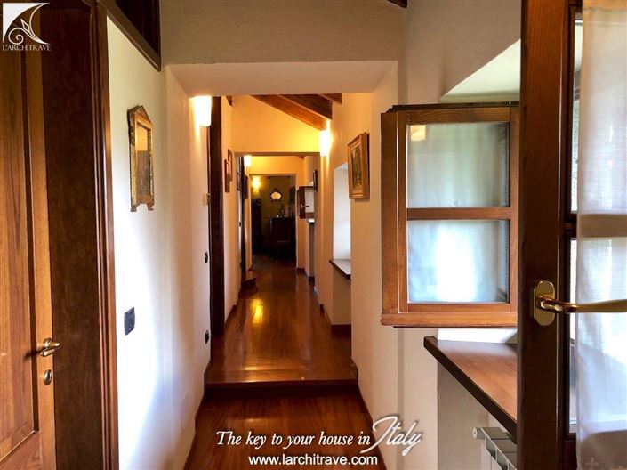 Image No.10-7 Bed Villa for sale