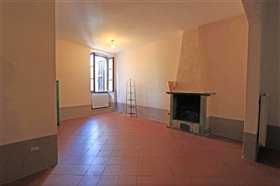 Image No.1-Maison de 2 chambres à vendre à Licciana Nardi
