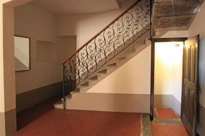 Image No.6-2 Bed House for sale