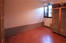 Image No.8-Maison de 2 chambres à vendre à Licciana Nardi