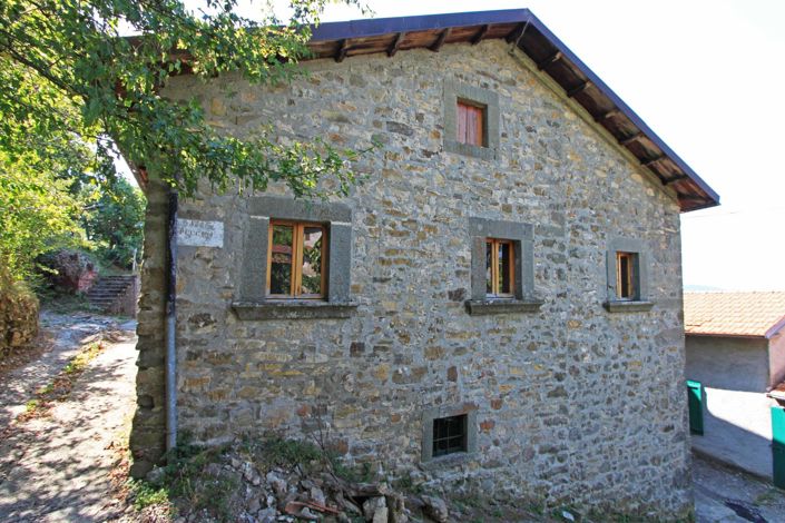 Image No.1-3 Bed Villa for sale