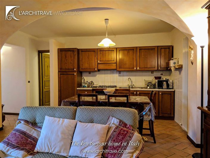 Image No.5-2 Bed House for sale