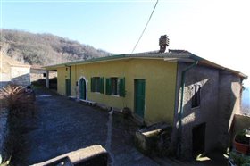 Image No.22-Villa de 4 chambres à vendre à Licciana Nardi