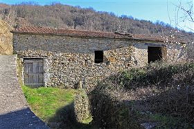Image No.5-Villa de 4 chambres à vendre à Licciana Nardi