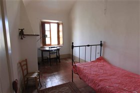 Image No.12-Maison de 2 chambres à vendre à Villafranca in Lunigiana