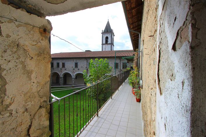 Image No.17-2 Bed House for sale