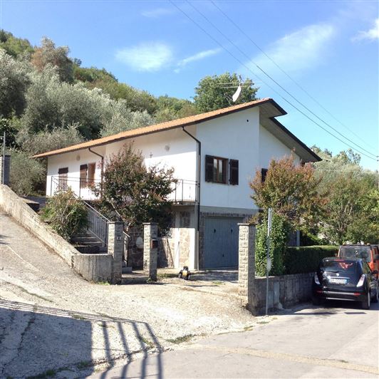 Image No.1-3 Bed Villa for sale