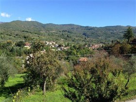 Image No.3-Villa de 3 chambres à vendre à Casola in Lunigiana